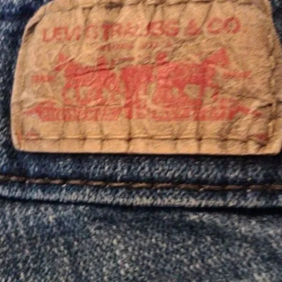 Levi's Jeans Distressed Jeans - Picture 10 of 13